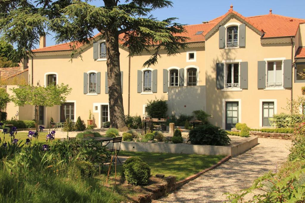 La Villa Des Charmilles Vernoux-en-Vivarais Εξωτερικό φωτογραφία